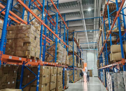 山東蘊達金屬制品 重型貨架廠深耕倉儲領域，金屬制品研發賦能全球工業升級